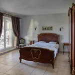Domaine Des Chais 3*