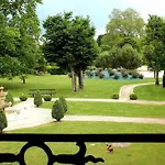 Domaine Des Chais فندق
