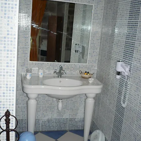 Hotel Domaine Des Chais 3*