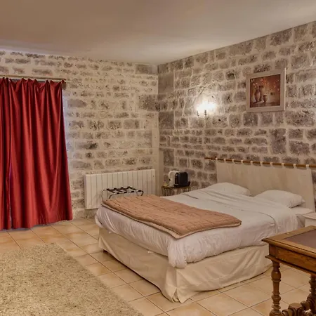 Domaine Des Chais 3*