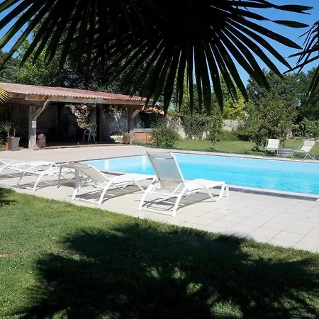 Domaine Des Chais Hotel 3*