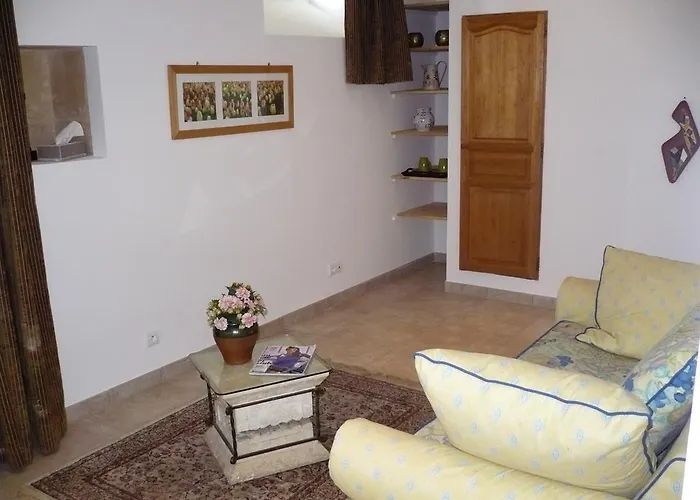 Hotel Domaine Des Chais 3*