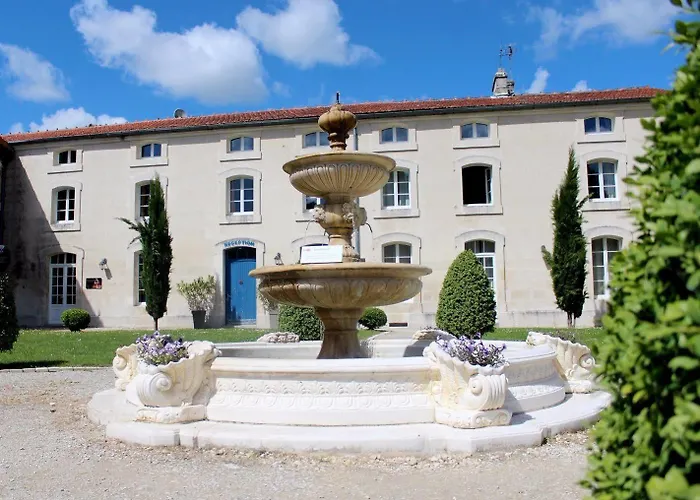 Hotel Logis Domaine Des Chais Thénac